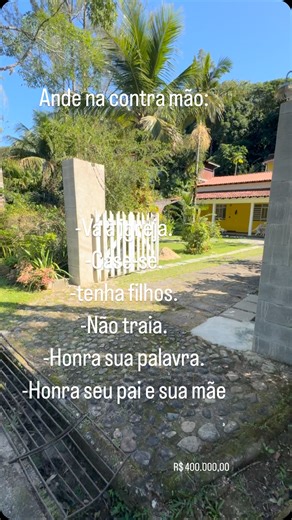 Léo Imóveis Rurais on Instagram: "Código Boca do Mato 001 Sítio localizado em Boca do Mato, município de Cachoeiras de Macacu RJ a 7 km do centro da cidade área nobre, lugar de muita paz, bairro residencial toda estrutura, casa colonial, varanda, sala, quarto, cozinha, banheiro social, quarto de ferramenta, lindo jardim, Fruteiras, casa de hóspede quarto, sala, cozinha, banheiro, 200 metros do Rio encachoeirado propício ao banho de cachoeira, oportunidade financiamento imobiliário via qualquer b