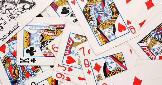 Cartomancie : les différentes significations du jeu de 32 cartes