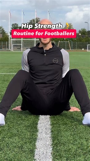 •Soccer •Workouts •Coaching on Instagram: "WEAK HIPS are ruining your game 🔐 . If you want to improve in each area of your game, click the link in our bio to work with me 1 on 1 ✅ . . . #soccer #football #mobility #soccerworkout #soccerplayers #footballers #soccertrainingdrills"