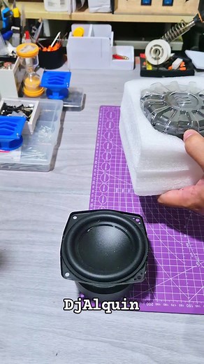 BUSOG LUSOG ANG SPEAKER 😁 #fblifestyle #miniature #micro #mini #sound #mobile #audio #trend #virals #djalquin #reelsvideo #reelsviral #reelsfyp #trendingreels #reels #bulilit #speaker #bullet #midhi #diy #diyproject #entertainment #creative #digitalcreator @topfans | DJ Alquin Remix