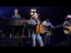 Alan Jackson "It's 5oclock somewhere" "Chatahoochie" Jacksonville, FL 9/21/19