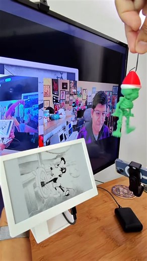 adafruit on Instagram: "adafruit.com/3dhangouts 506 E-Ink Movie Player, Apple IIe and Skeleton Grinch learn.adafruit.com/eink-slow-movie-player #adafruit #3dprinting https://youtu.be/b4nYOdbhpzQ"