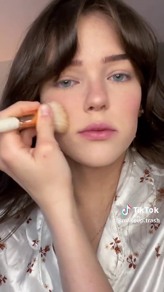 Artistic Morning Makeup Routine: Feel Good, Look Good