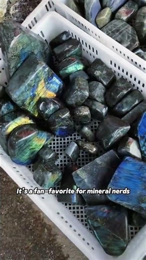 Labradorite vs Xiuyu Jade—Color Shift vs Classic Jade Reality Check #Gemstones #Minerals
