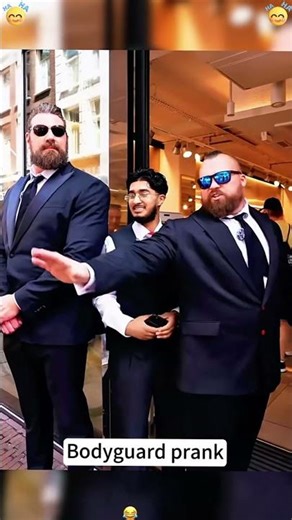 Bodyguard prank🤣🤣#funny #funnyvideo #funnyprank #foryou #fypシ #prank