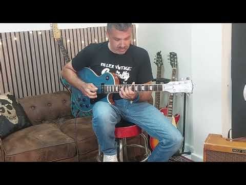 Demo King Deluxe By Lolo Alvarez