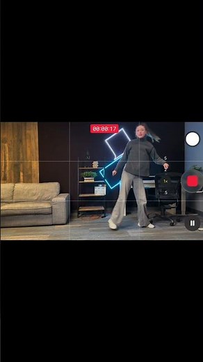 🔥 Easy Keyframe Trick (Viral Trend in Filmora)