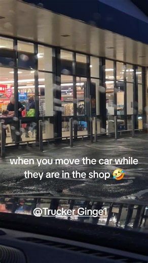 moving the car 🤣 #fyp #funny #laughing