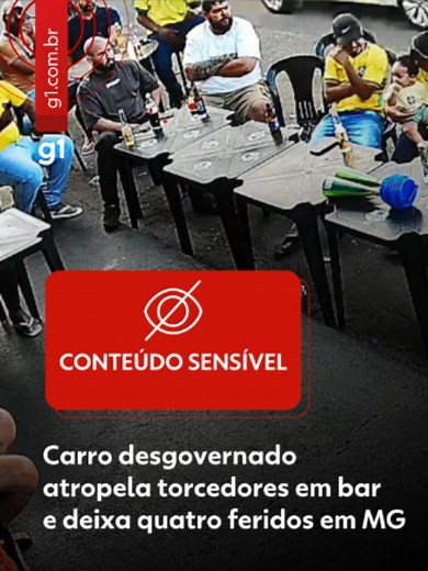 CONTEÚDO SENSÍVEL - Um adolescente de 16 anos foi apreendido no domingo (5) após atropelar um grupo de torcedores que assistia à transmissão do jogo entre Brasil e Noruega em um bar de Patrocínio, no Alto Paranaíba. O acidente aconteceu por volta das 16h30, no bairro Serra Negra. Segundo a Polícia Militar (PM), quatro pessoas ficaram feridas. Imagens de uma câmera de segurança registraram o momento em que o carro invadiu a calçada e atingiu o local onde estavam cerca de 20 pessoas, incluindo uma