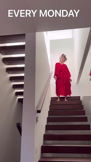 #lol #funnyvideos #weekendvibes #moodswings #housewife #viralvideo #nafsika #naf #survivor #survivor2022