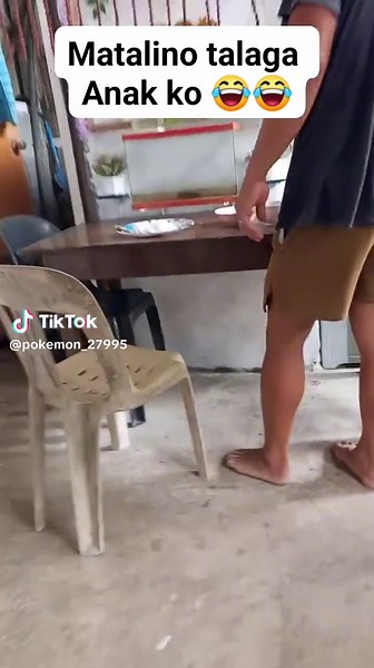 Enrile Dinosaur: Batang Lumalangoy sa Swimming Pool