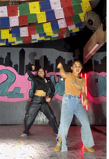 Dance Party Vibes at Hand2Hand Studio