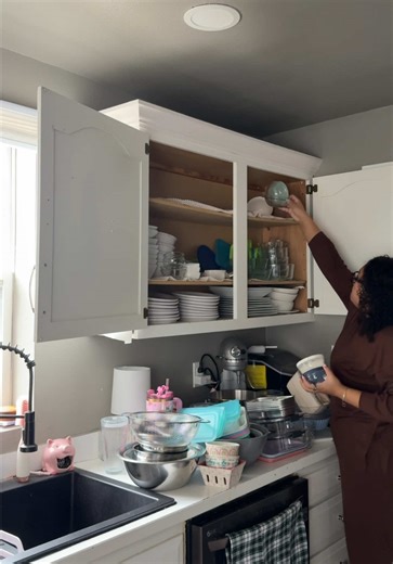 Decluttering Your Kitchen: Tips for Easy Packing