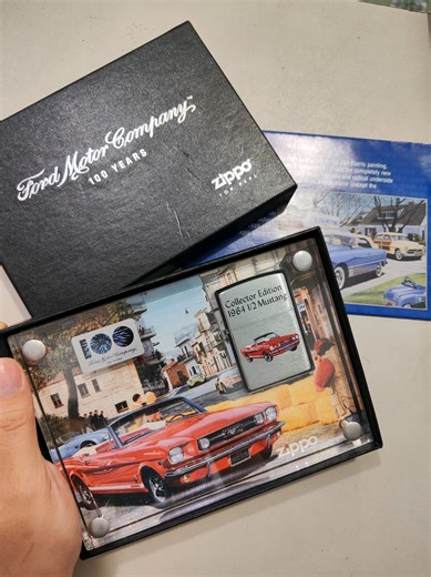 Discover the Zippo 2002 New Full Box Collection