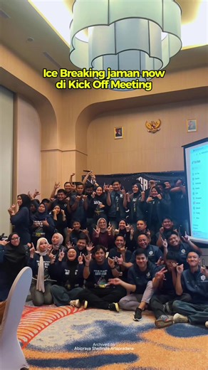 Throwback to Kick Off Meeting kamis kemarin, sebelum memulai sesi talkshow; ice breaking dulu dengan tiktokan 😚