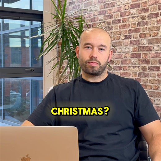 Refused a mortgage due to BAD credit? Get your agreement in principle today, just in time for Christmas... It might feel hopeless but there is hope. My Mortgage Finder works with lenders that will accept: ✅ CCJs (county court judgements) ✅ Defaults ✅ Missed and Late Payments ✅ Low Credit Scores We’ve helped thousands of people become homeowners, despite low credit scores . You could be next 💪🏽 Please remember that your home may be repossessed if you do not keep up with repayments on your mortg