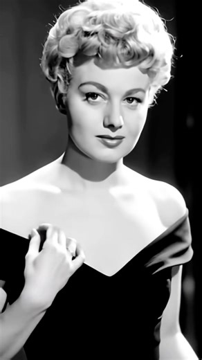 Shelley Winters (1920–2006) was a legendary, Oscar-winning American actress known for her gritty, emotionally charged roles and fiery, unapologetic personality. #shellywinters #OscarWinner #oldhollywood #MarilynMonroe #actresses | Jeff Waters