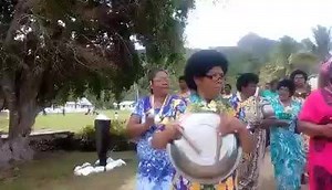 10K views · 612 reactions | Woman from Vanuabavu doing an old tradition #Qirikapa | Fijian Flavour | Facebook