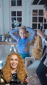 Joelma USA peruca por conta da idade | notícias com Bianca