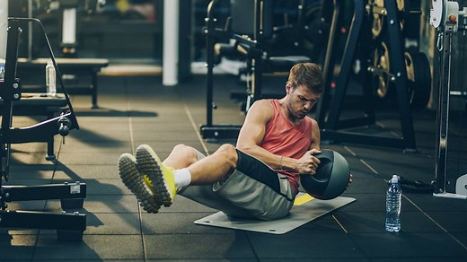 How to Do Russian Twists the Right Way for a Stronger Core