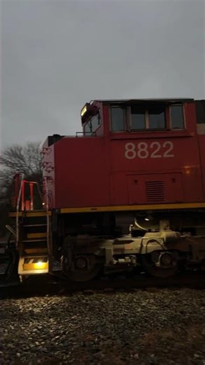 SD70 Canadian National aguardando liberação em Joliet - Illinois #train