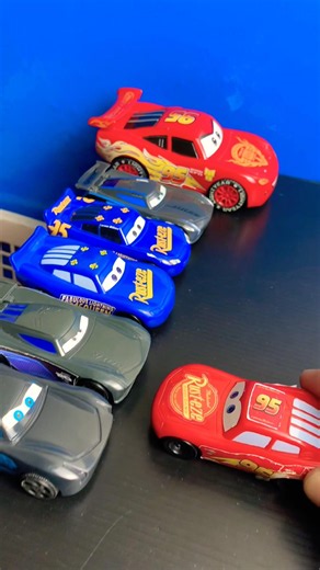 Lightning Mcqueen Review | Pixar Cars 3 #toys #cars #cartoys #mcqueen #mcqueencars #pixar #pixarcars