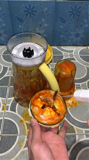 cleaning a plastic blender because of turmeric