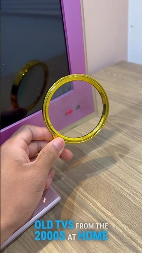 Turn Your Old 2000s TV Into a Smart TV With Just a USB Cable