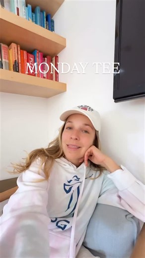 Kira K. Dixon (Kazantsev) on Instagram: "Golf is on the brain right now so here’s what we’re saying to impress people with our golf knowledge. *Cheatsheet-Royal Portrush is In Northern Ireland aka the land of Rory so would be a big deal for him to win this year’s Open Championship. #mondaytee #golfknowledge"