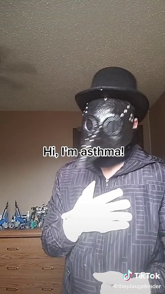 I got the full cosplay! the gloves are sweet! #doctor #plaugedoctor #scp