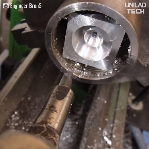 8.4M views · 27K reactions | It's a cube, in a cube... In a cube! ⚙️ | UNILAD Tech | Facebook