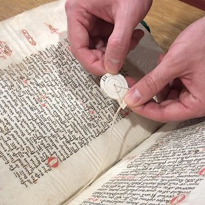 35K views · 305 reactions | How to use a medieval bookmark: 1.) Read. 2.) Spin the volvelle to mark where on the page you stopped reading (I-IV correspond to different sections of the page). 3.)Close book. 4.) Repeat as necessary . . [Orationarium in vita domini nostri Jhesu Christi, ca. 1400. Case MS 37.5] #bookmark #bookmarks #reading #manuscript #medieval | Newberry Library | Facebook