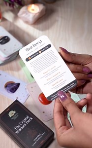 The Crystal Wisdom Card Deck: Mindful Souls: Amazon.com: Books