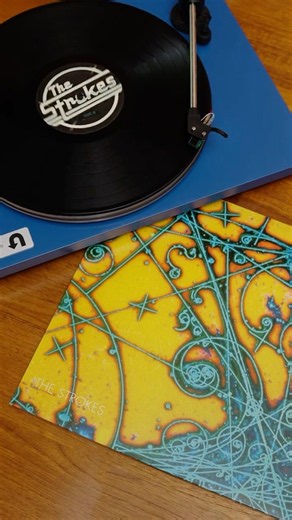 25 years ago, The Strokes released their debut album, 'Is This It' #vinyl #discogs #thestrokes
