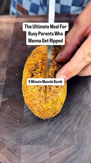 🥔 Loaded Protein Potato (Busy-Parent Edition) Because parents DON’T have time for chia seed & kidney bean smoothies, or meals that leave you starving an hour later… You need REAL, hearty, nutrient-dense meals that keep you full, energized, and actually burn belly fat — not wreck your day or your metabolism. This dish right here? Protein. Healthy fats. Hearty Carbs. Credit to @ Riley Noecker as this exact combo your metabolism LOVES — especially when you’re juggling kids, sports, errands, work, 