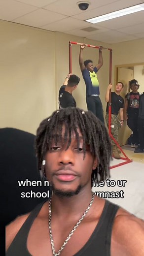 How to Increase your pullups - Check the beginner playlist for my how to pullup video with visuals, if you need coaching or additional help you knwo where to go #calisthenics #pullups #greenscreen #greenscreenvideo