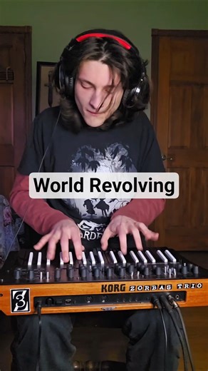 World Revolving (Deltarune) – Minilogue XD Cover 🎹🃏