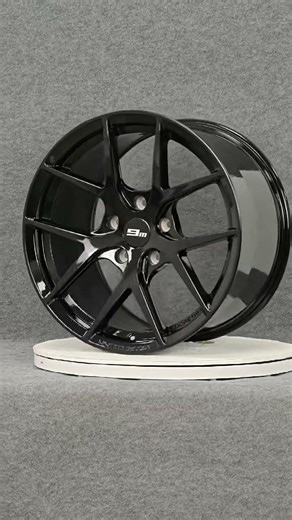 9m Forged Magensium gloss black superlight wheels
