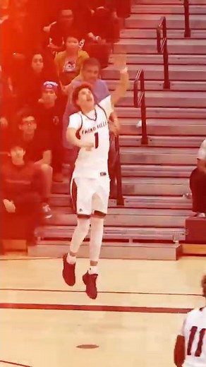 LaMelo from halfcourt 🤯 ‪@ballislife‬