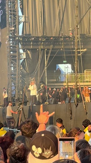 Limp Bizkit — Live Tribute: One of Those Days (Live Intro)