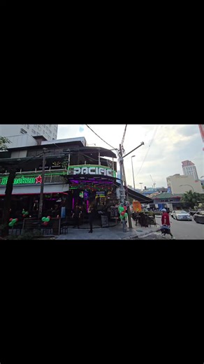 Exciting DJ Pool Party Experience at Pulse Projex