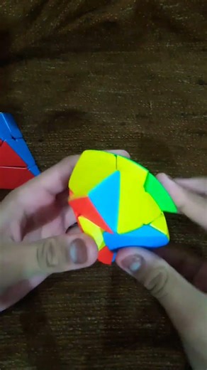 Pyramix Vs mastermorphix corner solving trick #cubedeal #cubes