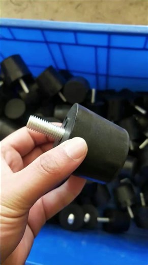 EPDM Rubber Anti Vibration Isolator Cylindrical Engine Rubber Buffer Damper Silent Shock Absorber Rubber Insulation Mounting