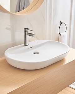 Elegant and modern. Crafted for endurance. The Essence Faucet. https://www.grohe.us/essence-collection | GROHE
