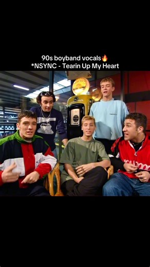 Who else misses the 90s?🙋‍♀️ *nsync - tearin up my heart a cappella. The nostalgia🤗 JC Chasez👑 #jcchasez #nsync #vocals #1990s #singer