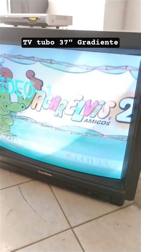TV tubo 37" Gradiente #viral #shorts #gradiente