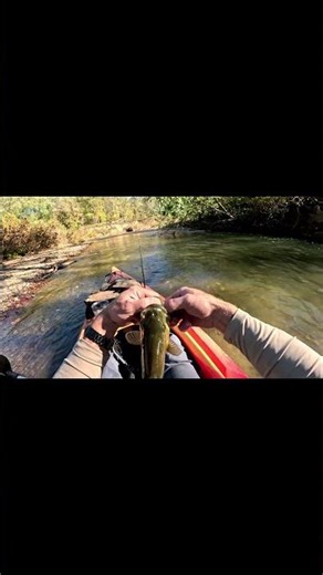Smallmouth at the last minute #smallmouthbass #kayakfishing