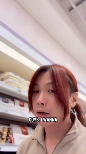 To be fair I have no problems with carbs and their role in the overall nutrition picture, and I love jellies. But this marketing idea of “zero sugar” almost feels intentionally misleading. And someone trying to fix their insulin resistance picks it up, trusting the marketing only to realise it’s spiking their insulin. Am I reading this wrong, guys? | Kelly Joseph Lim