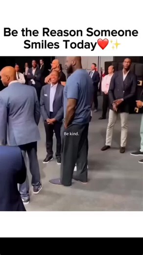 Heartwarming Reactions: Kids Meet Their Idols