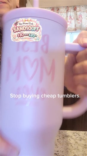 I didn’t expect this tumbler to become my daily essential 😳 Use Promo Code: SAND10OFF At Checkout! The SandJest 40 oz stainless steel tumbler keeps drinks ice cold for hours, holds my whole water intake, and actually fits my car cup holder. Perfect for busy days on the Homestead, and staying hydrated without refills all day. #stanleydupe #40oztumbler #hydrationdaily #tumblerreview #ugccontentcreator